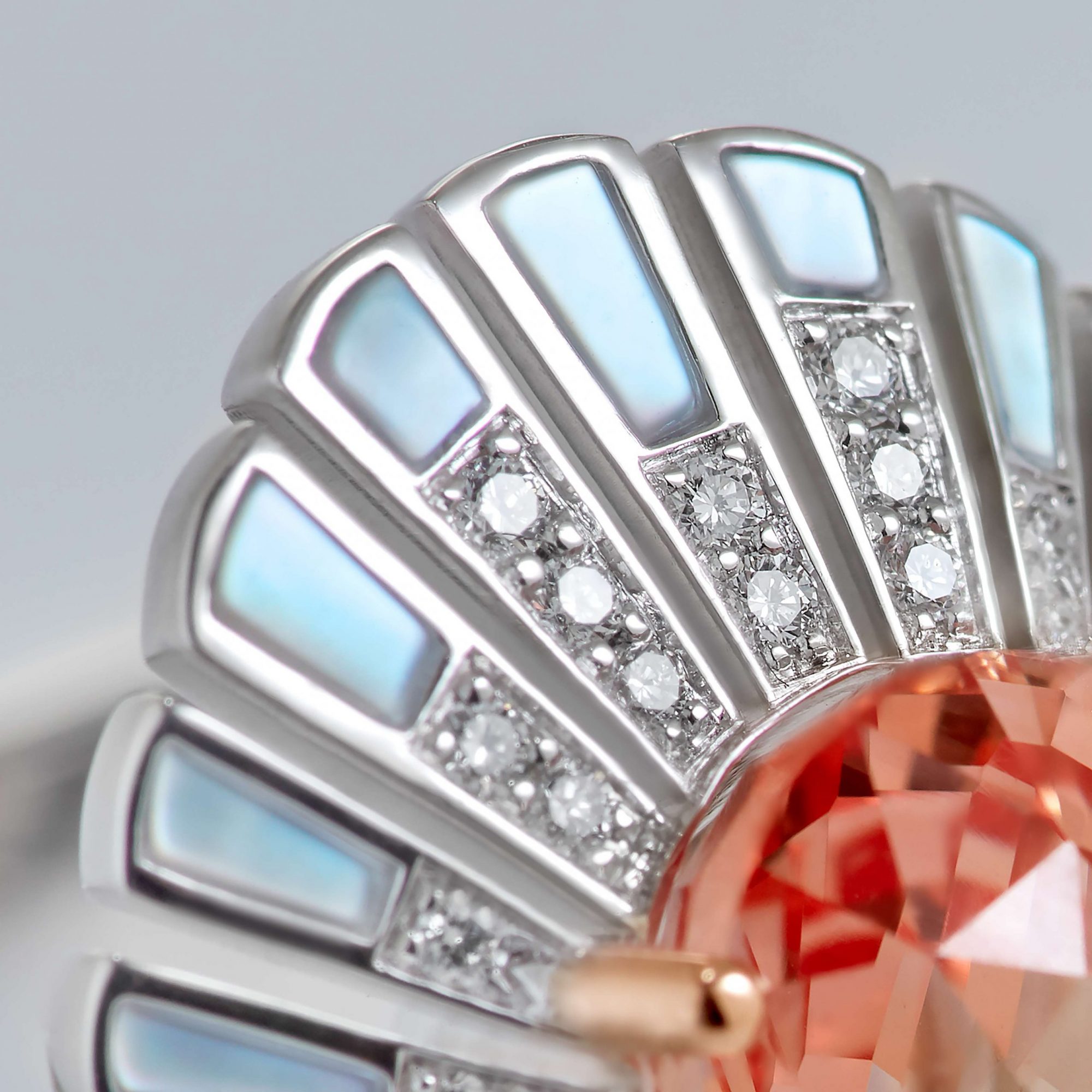 Garrard Jewelled Vault 5.44ct Oval Sri Lankan Padparadscha Sapphire Cocktail Ring In 18ct White and Rose Gold with Diamonds and Mother of Pearl, 2017600, Detail