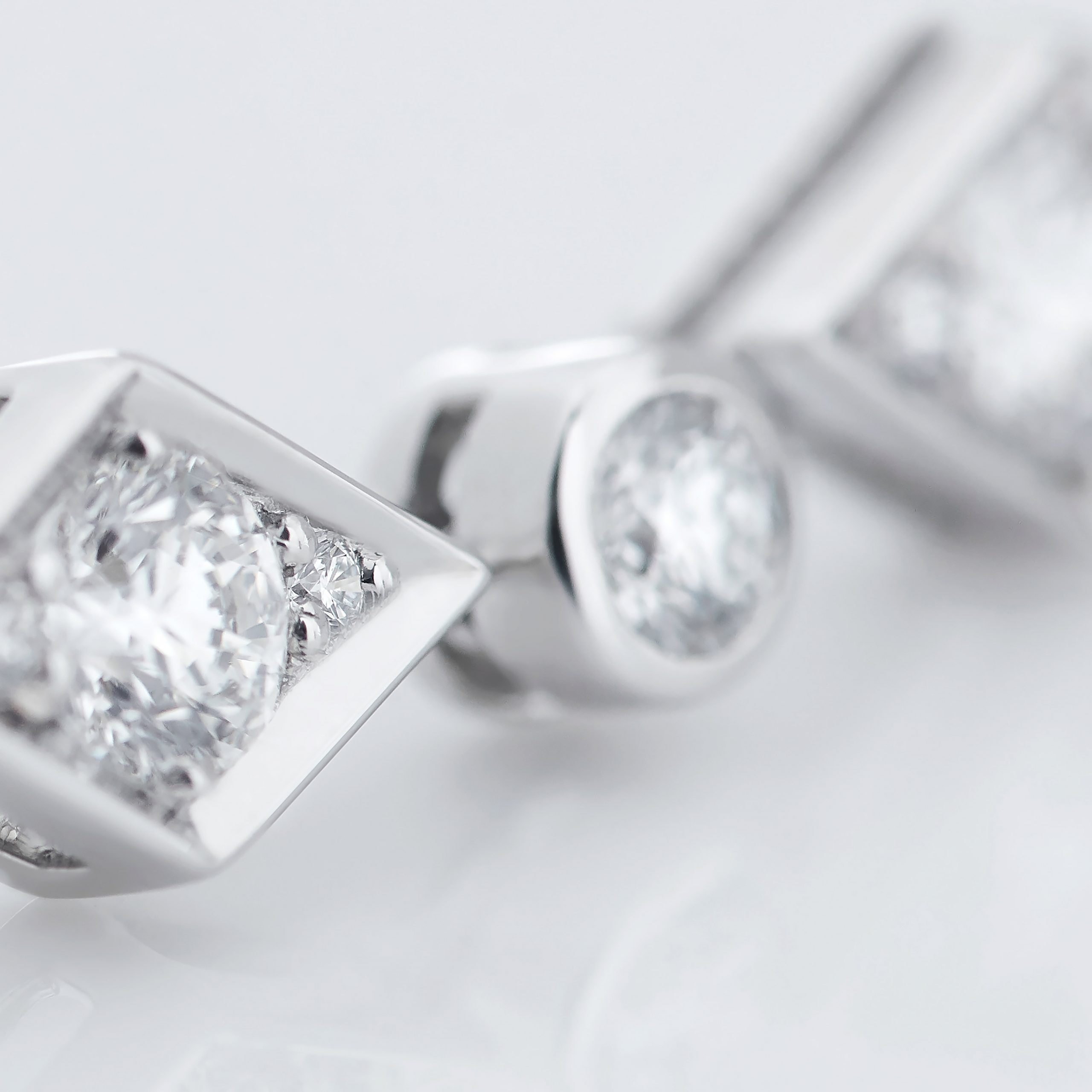 Garrard Albemarle jewellery collection Diamond Drop Earrings in 18ct White Gold 2014501 Detail Garrard Albemarle jewellery collection Diamond Drop Earrings in 18ct White Gold 2014501 Detail