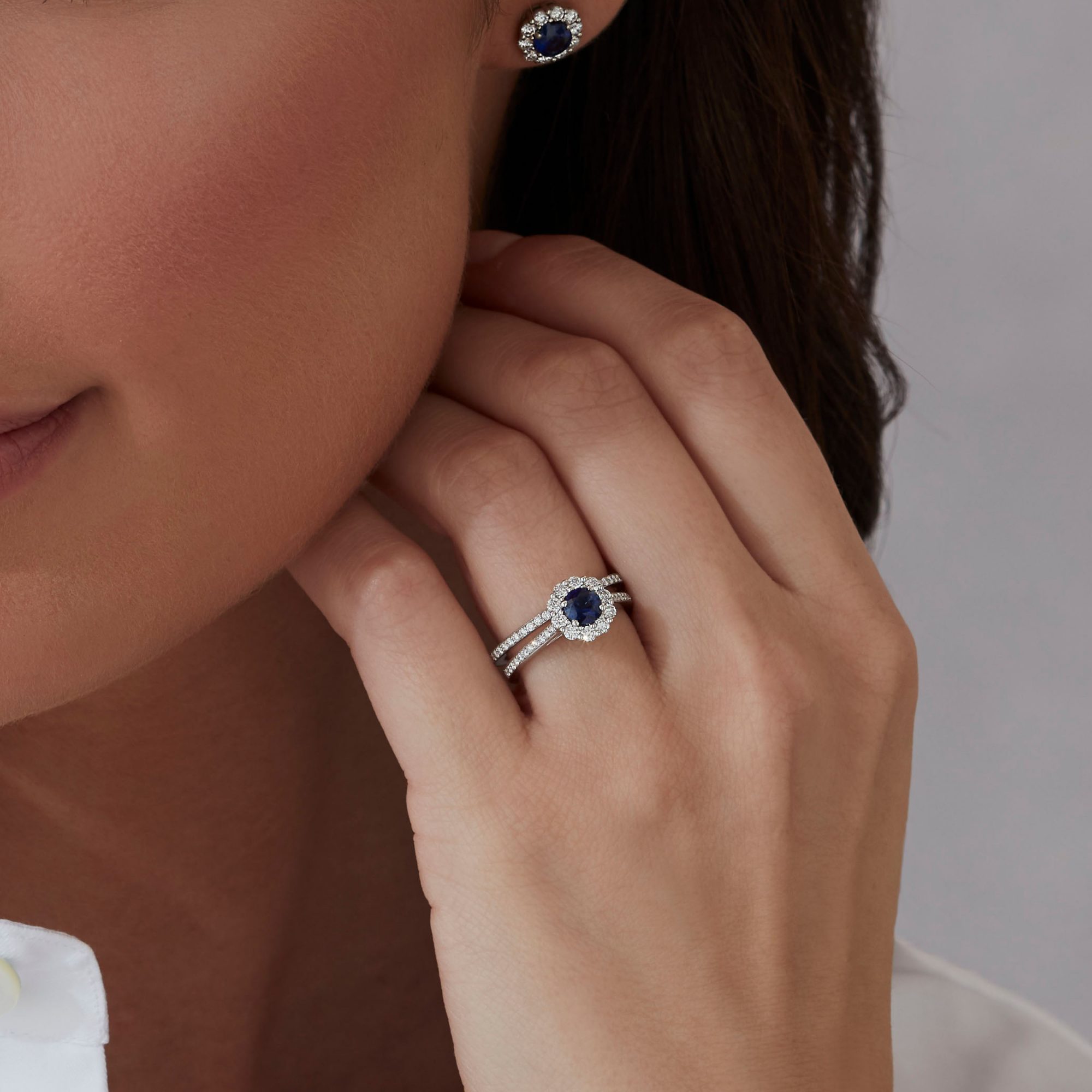 Garrard Bridal jewellery collection 1735 Diamond Eternity Band in Platinum1.5mm 2015351 and sapphire enagement ring On model