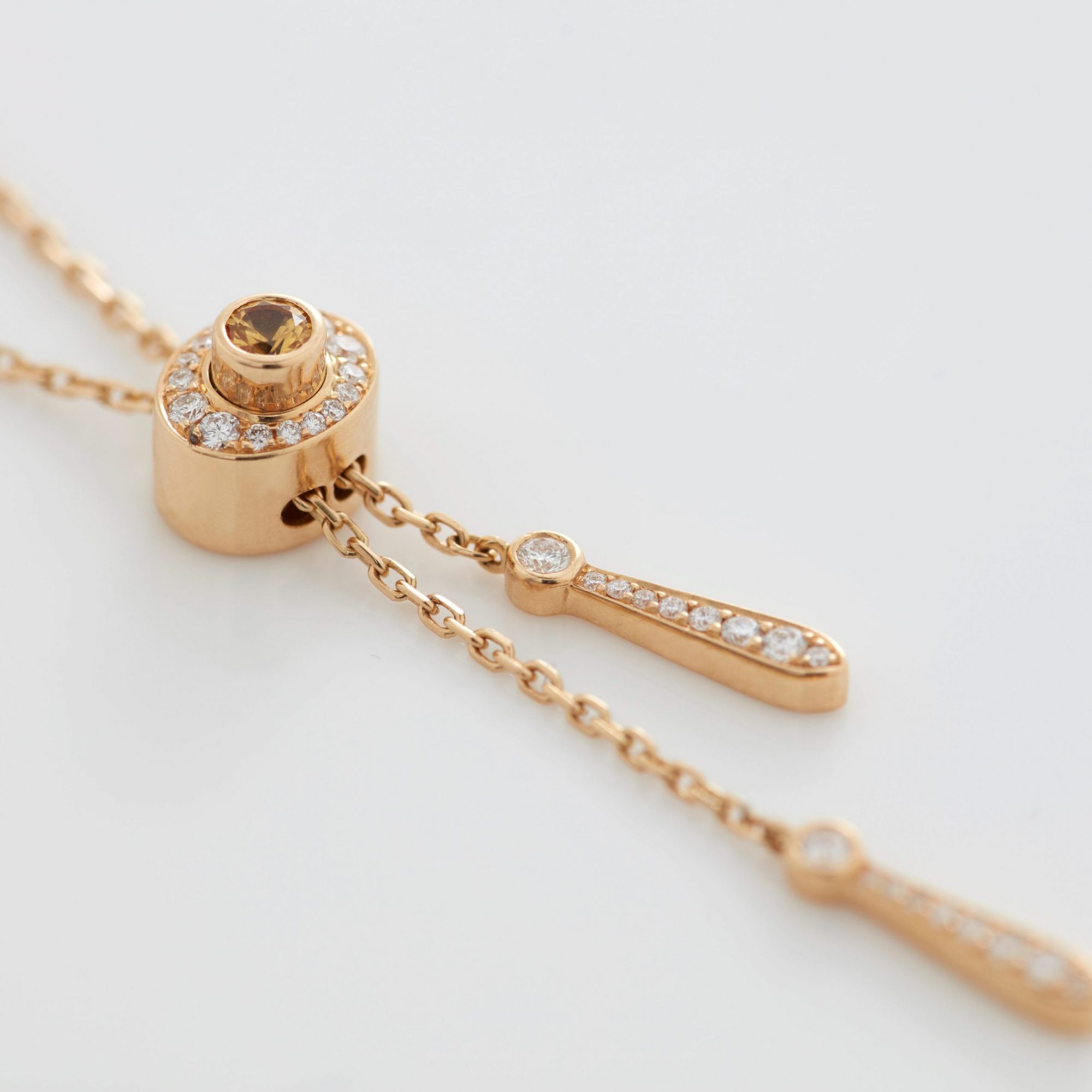 Garrard Wings Embrace jewellery collection Yellow Sapphire and Diamond Pendant In 18ct Yellow Gold 2016580 2016580 Clasp