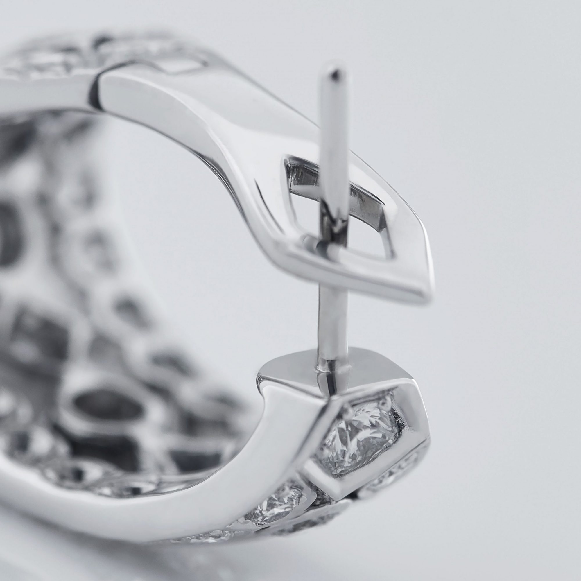 Garrard Albemarle jewellery Collection White Diamond wrap Earrings in 18ct white gold 2013219 clasp view