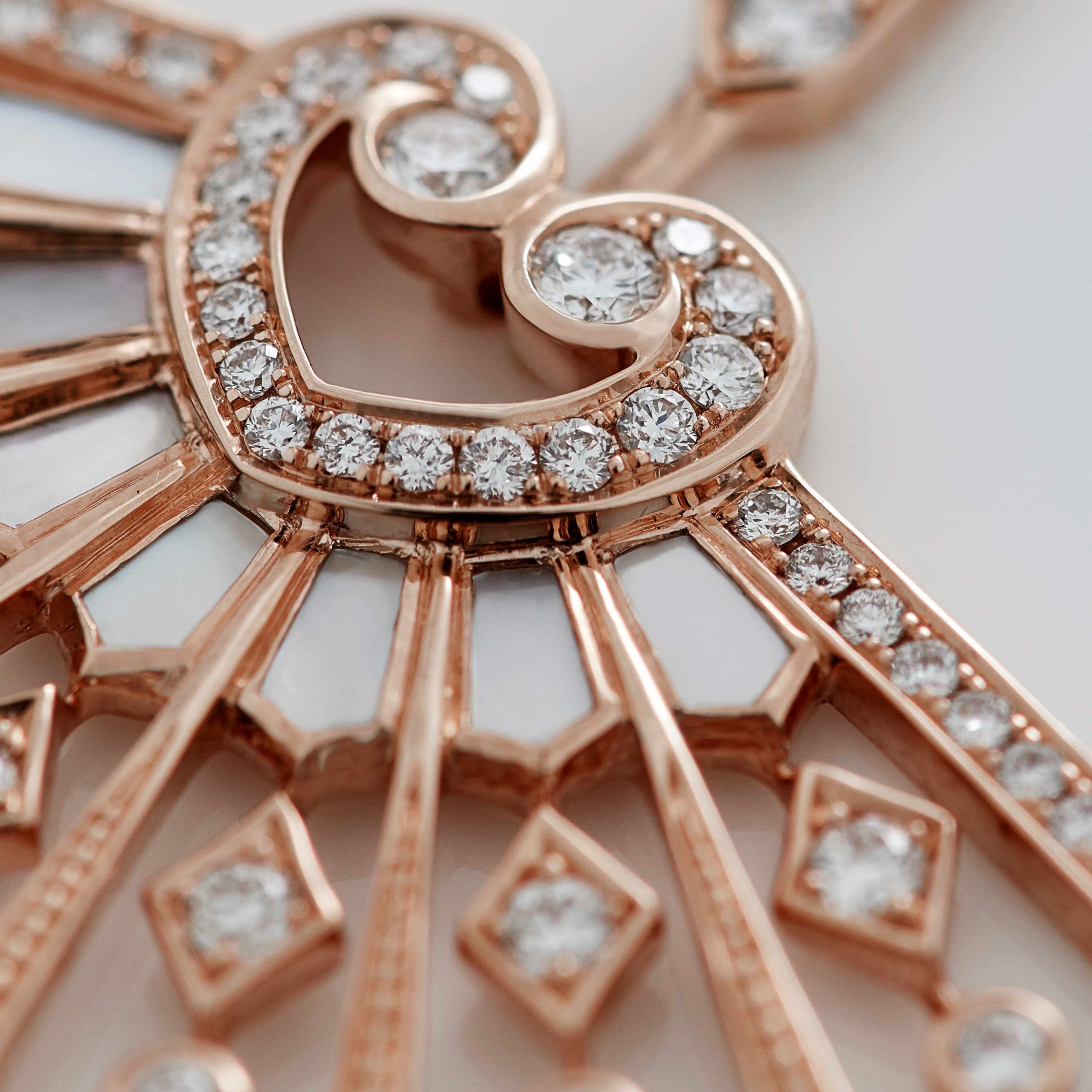 Garrard Fanfare Classic jewellery collection white diamond and mother of pearl pendant in 18ct rose gold 2015510 Detail View Garrard Fanfare Classic jewellery collection white diamond and mother of pearl pendant in 18ct rose gold 2015510 Detail View