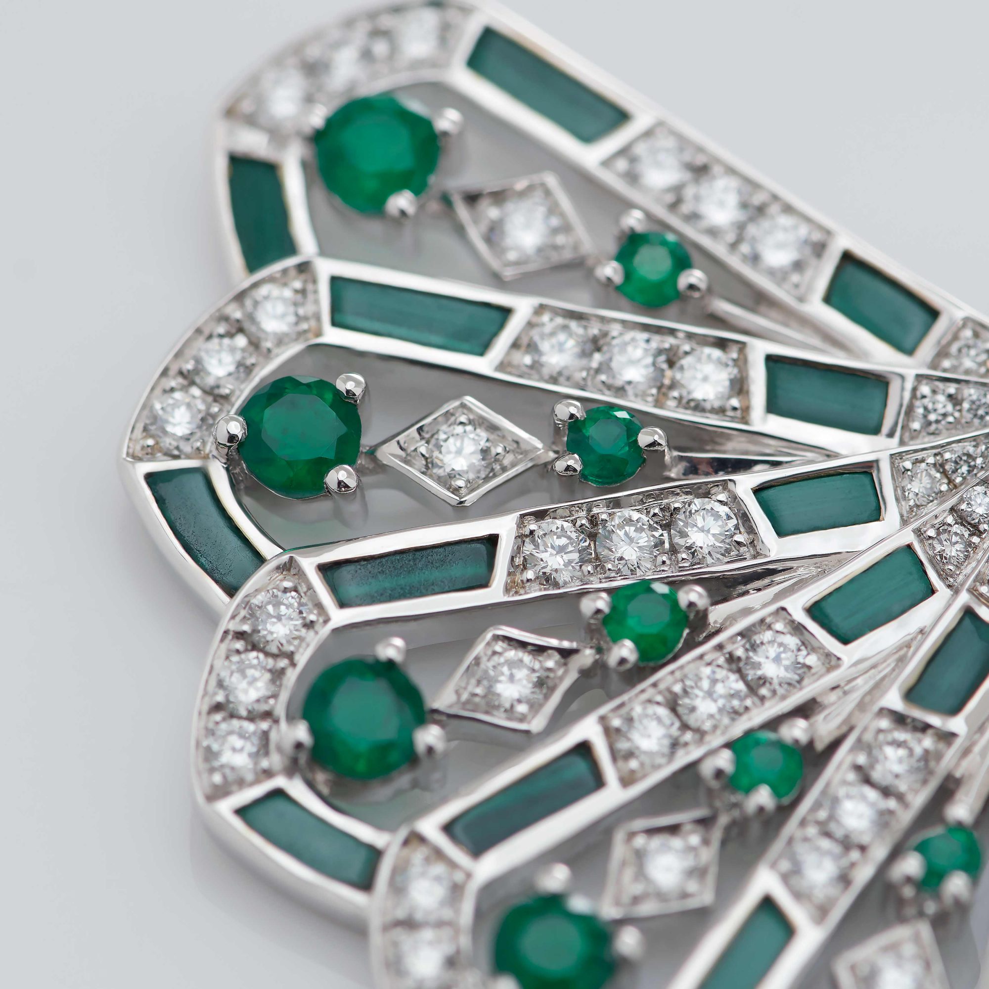 Garrard Fanfare Symphony collection Diamond and Emerald Pendant in 18ct White Gold with Malachite 2017312 Detail View 2