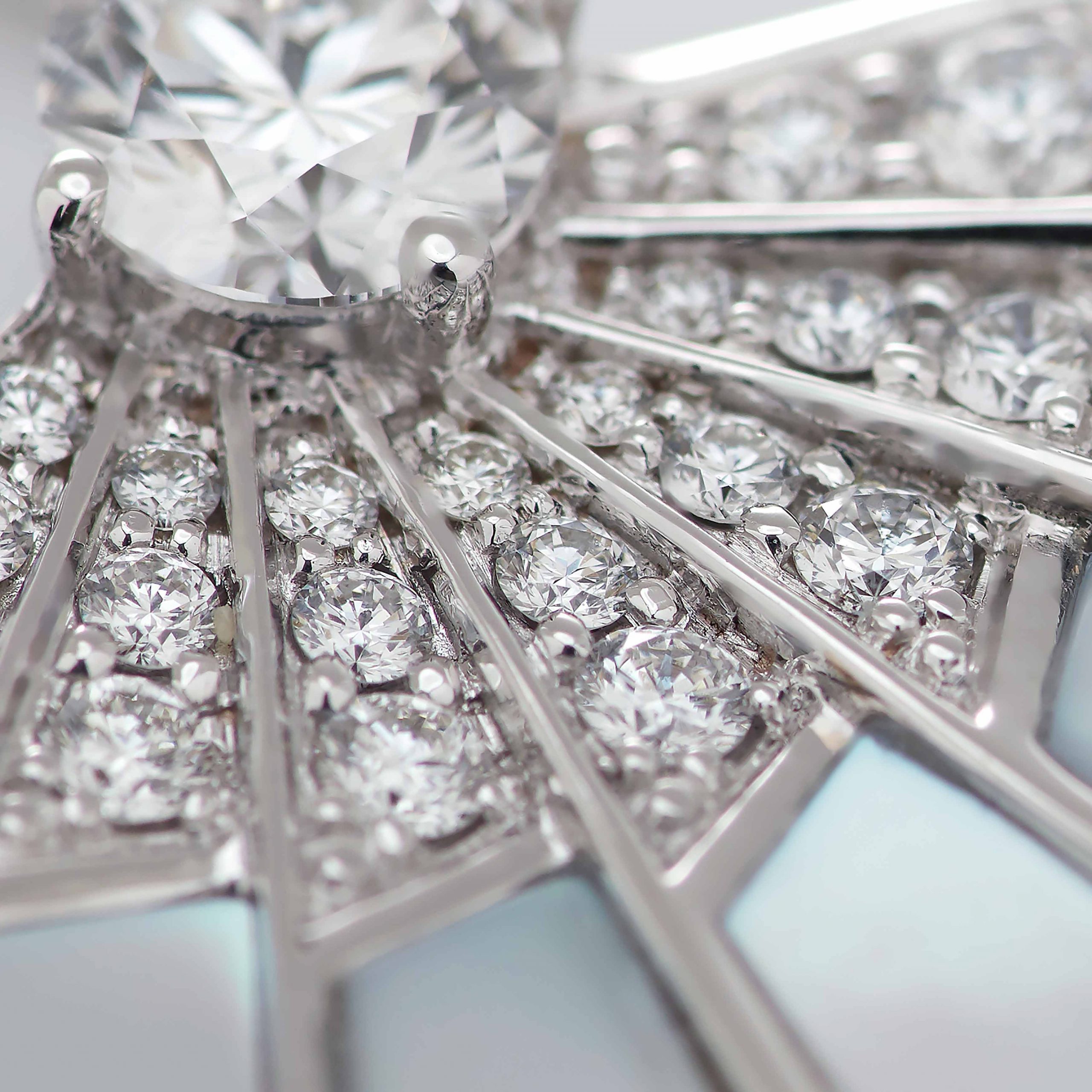Garrard Fanfare Symphony collection Diamond and Mother of Pearl Pendant In 18ct White Gold 2017340 Detail View Garrard Fanfare Symphony collection Diamond and Mother of Pearl Pendant In 18ct White Gold 2017340 Detail View