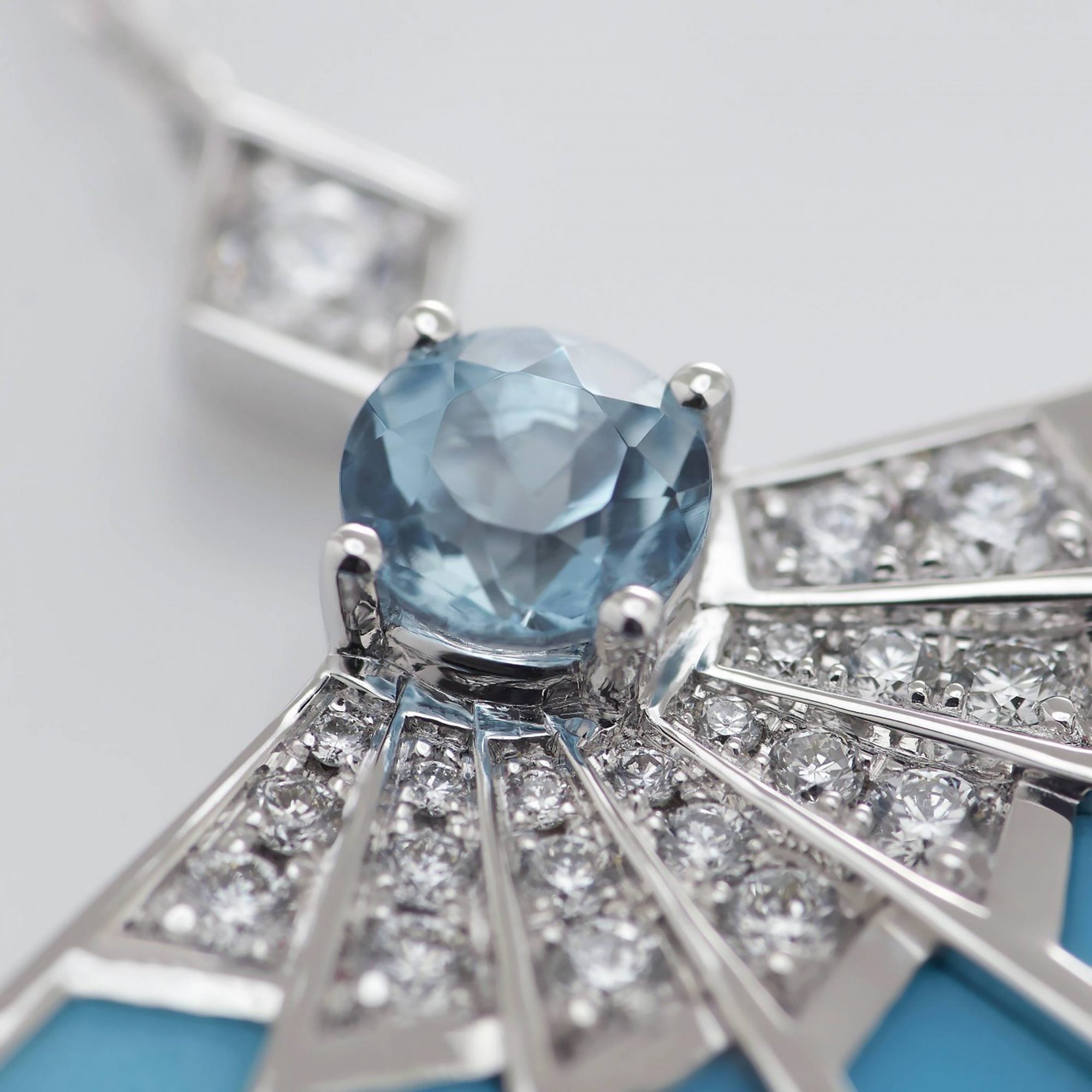 Garrard Fanfare Symphony jewellery collection Aquamarine and Turquoise Pendant In 18ct White Gold with Diamonds 2017306 Detail View 2