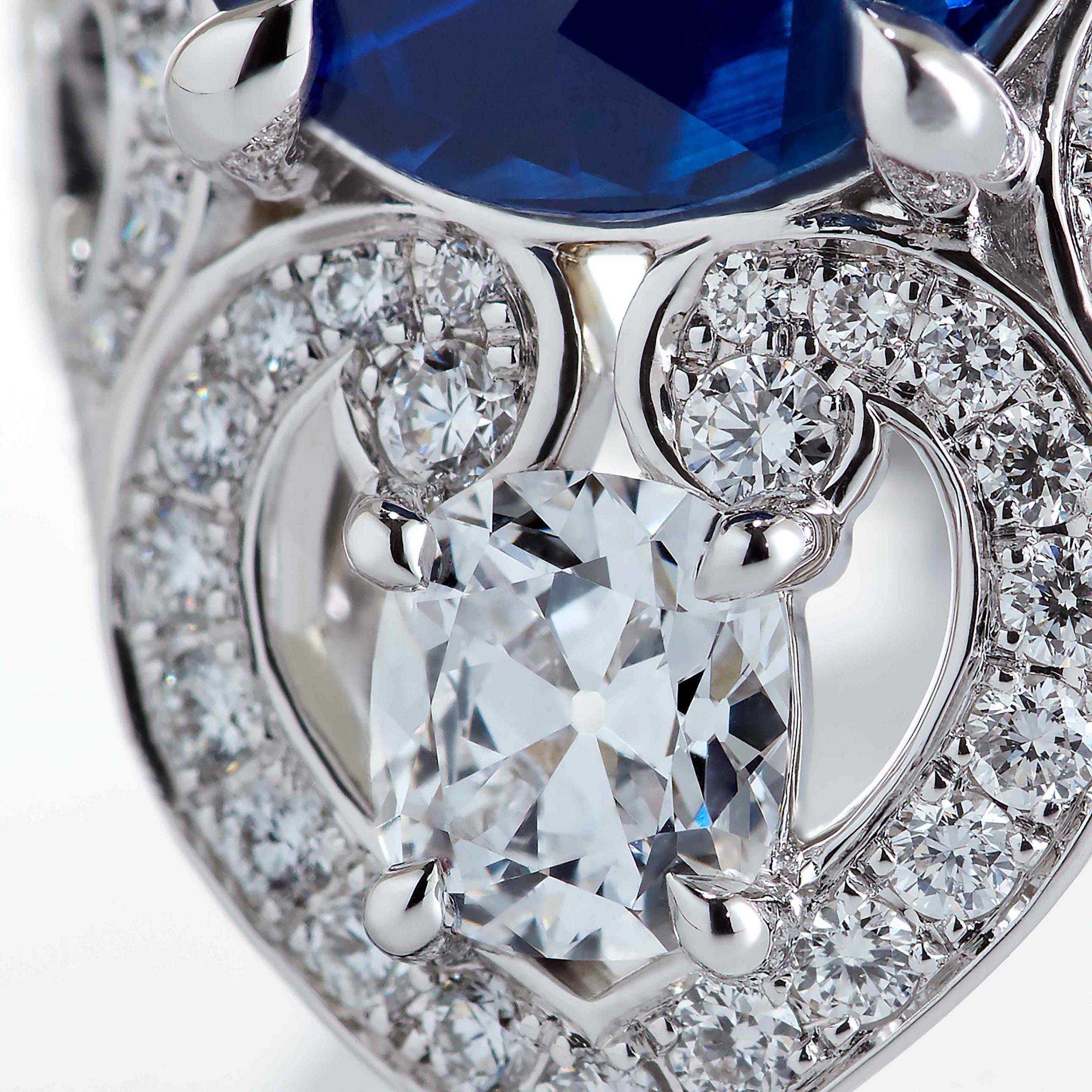 Garrard Jewelled Vault 4.74ct Round Royal Blue Sapphire Ring In 18ct White Gold with Diamonds 2015976 Detail 2 Garrard Jewelled Vault 4.74ct Round Royal Blue Sapphire Ring In 18ct White Gold with Diamonds 2015976 Detail 2