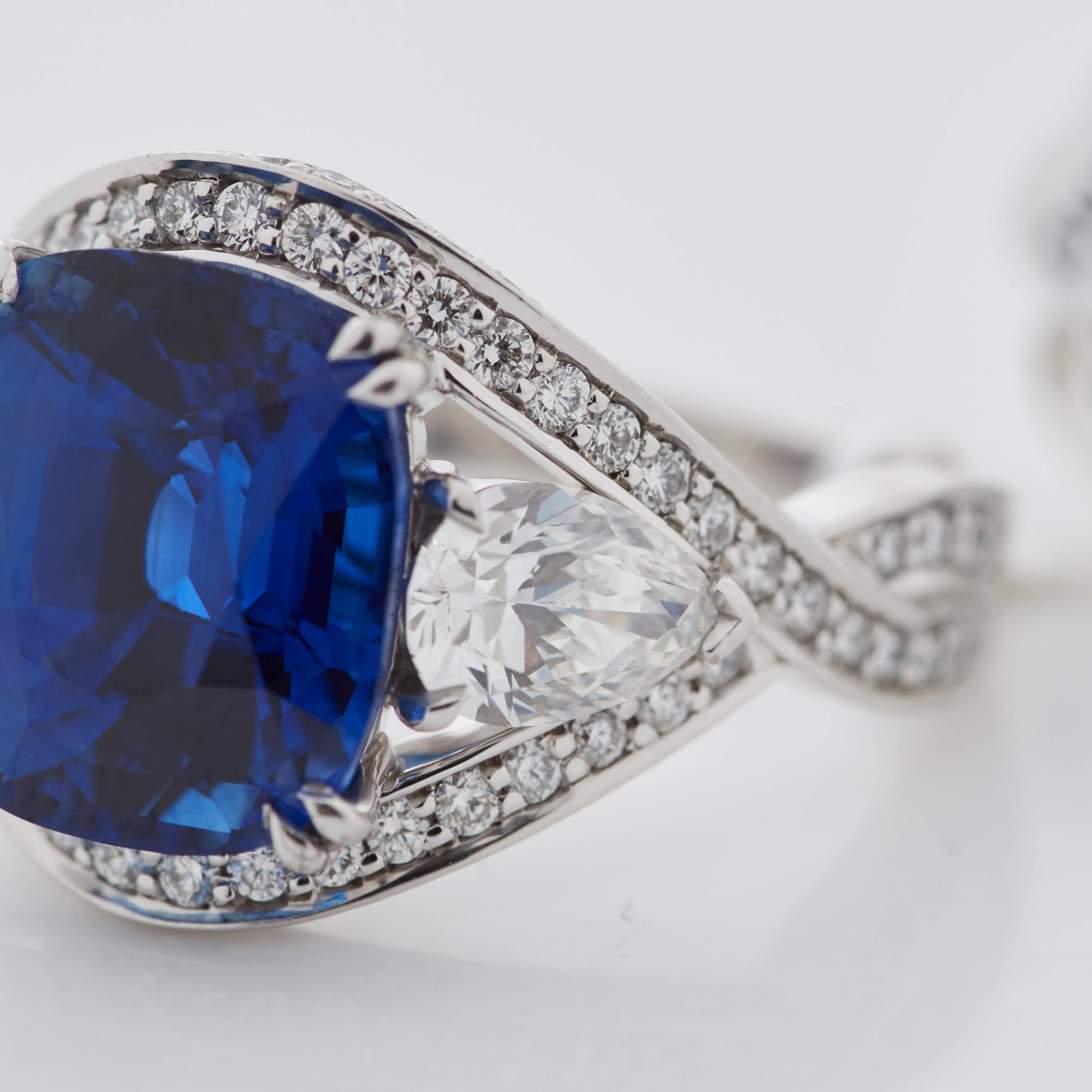 Garrard Jewelled Vault 8.85ct Cushion Cut Royal Blue Sapphire Ring In 18ct White Gold with Diamonds 2016303 Detail