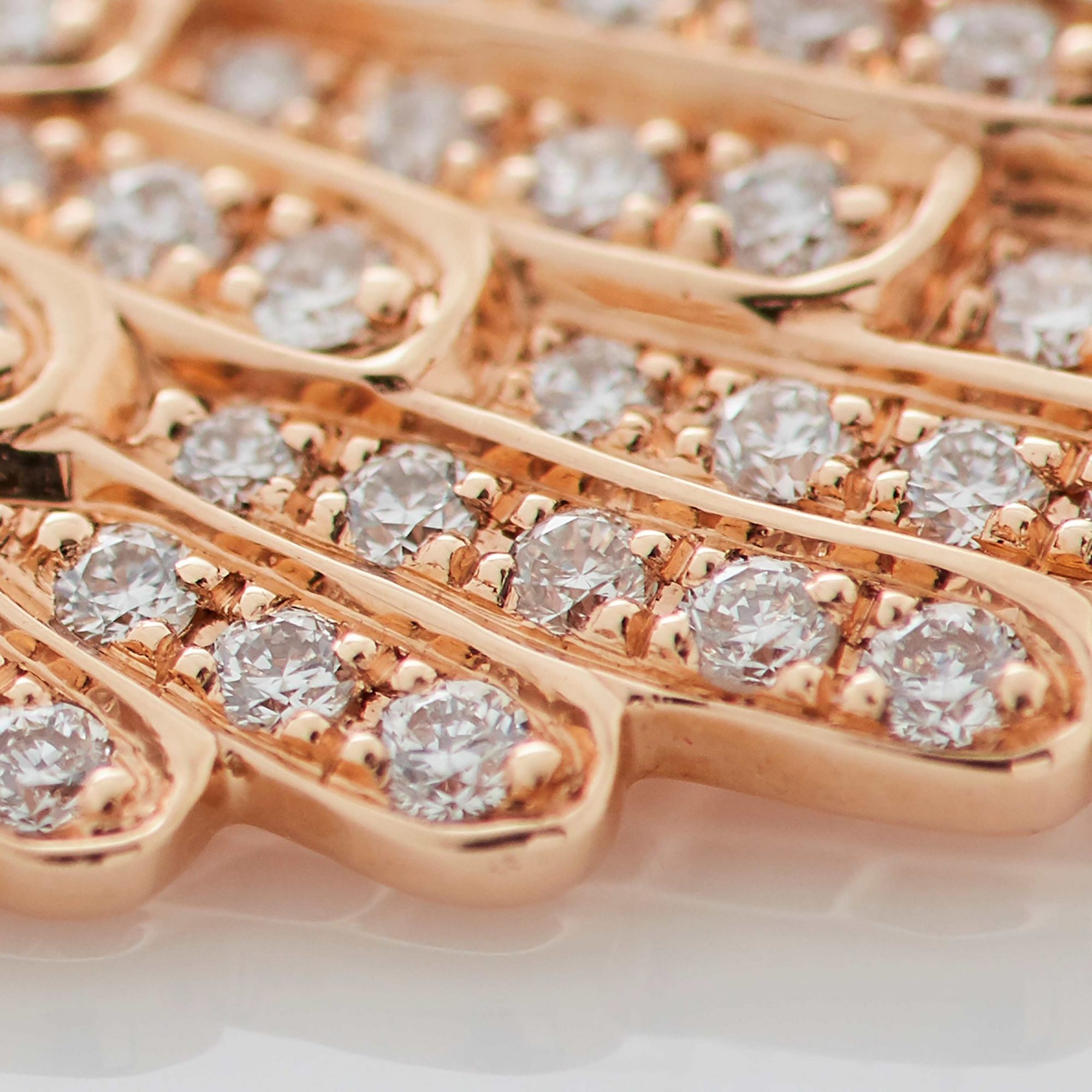 Garrard Wings Classic jewellery collection Diamond Bracelet In 18ct Rose Gold 2011137 Detail View