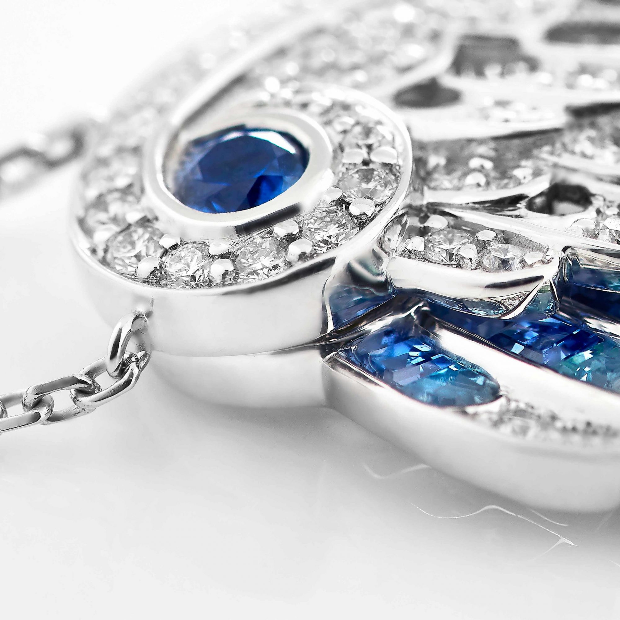 Garrard Wings Embrace collection Peacock Slide Pendant with Diamonds Sapphires Tsavorites and Aquamarines 2017610 Detail 2