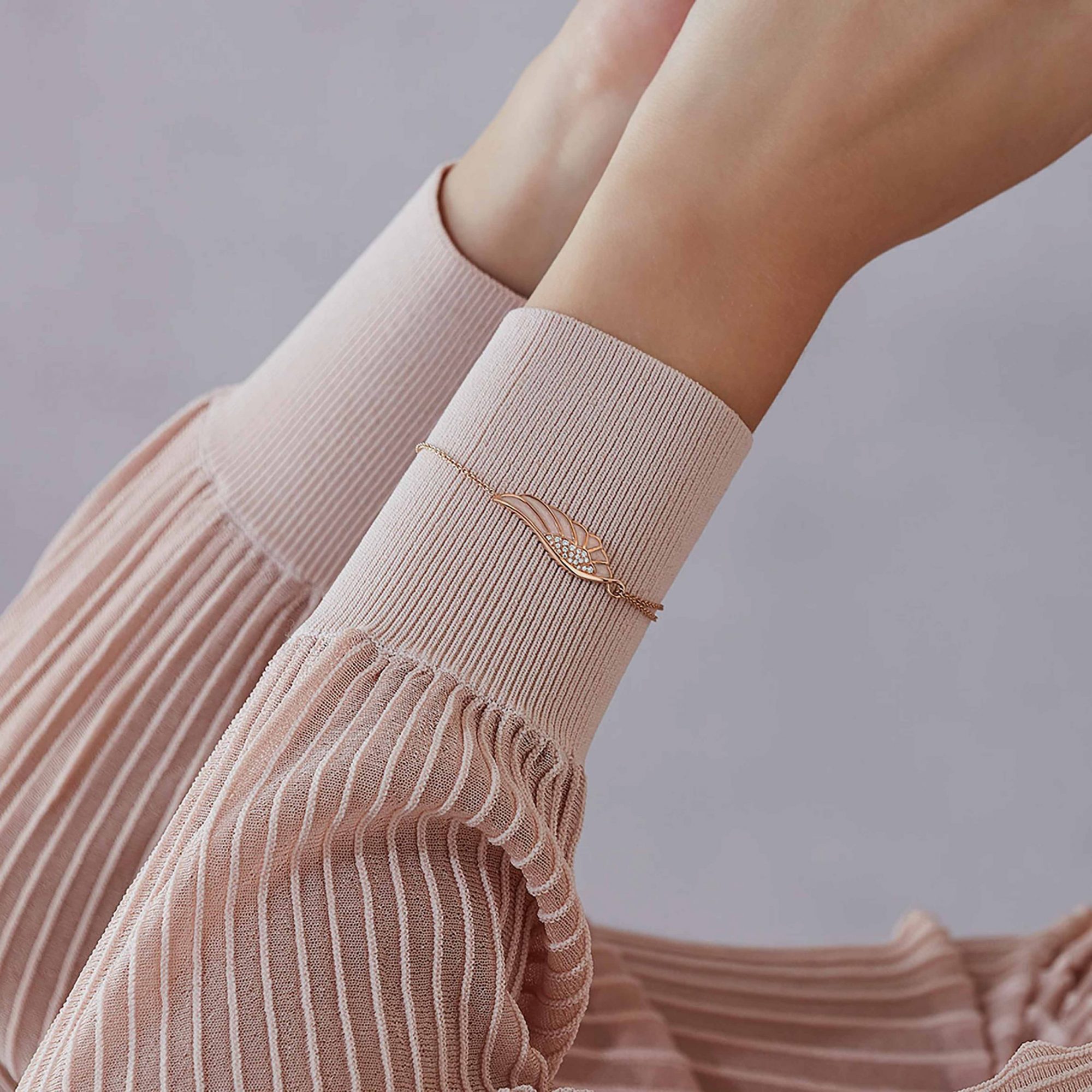 Wings Reflection jewellery collection Spring Enamel Bracelet In 18ct Rose Gold with Diamonds 2014703 On Model