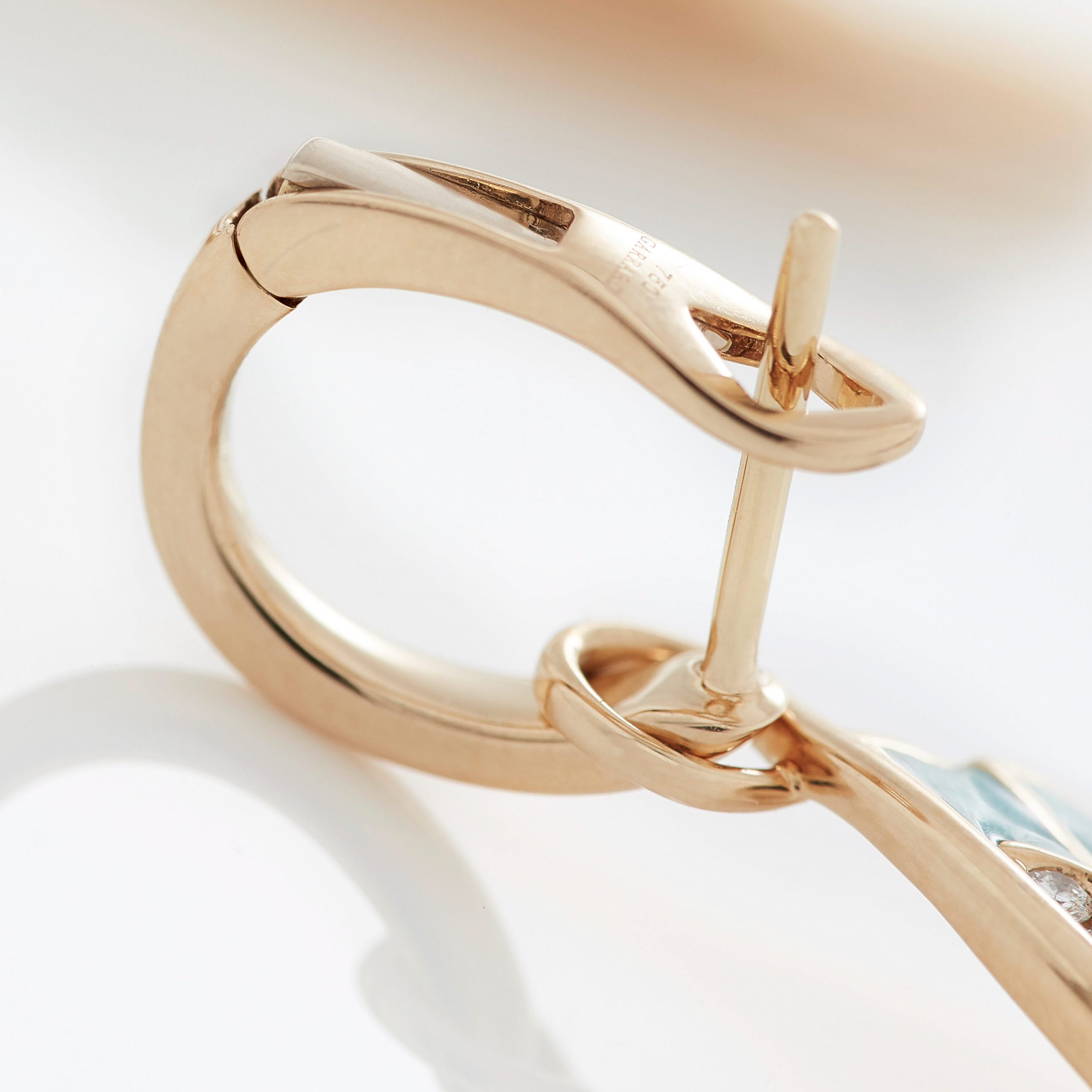 Wings Reflection jewellery collection Summer Enamel Bracelet In 18ct Yellow Gold with Diamonds 2014695 clasp Wings Reflection jewellery collection Summer Enamel Bracelet In 18ct Yellow Gold with Diamonds 2014695 clasp