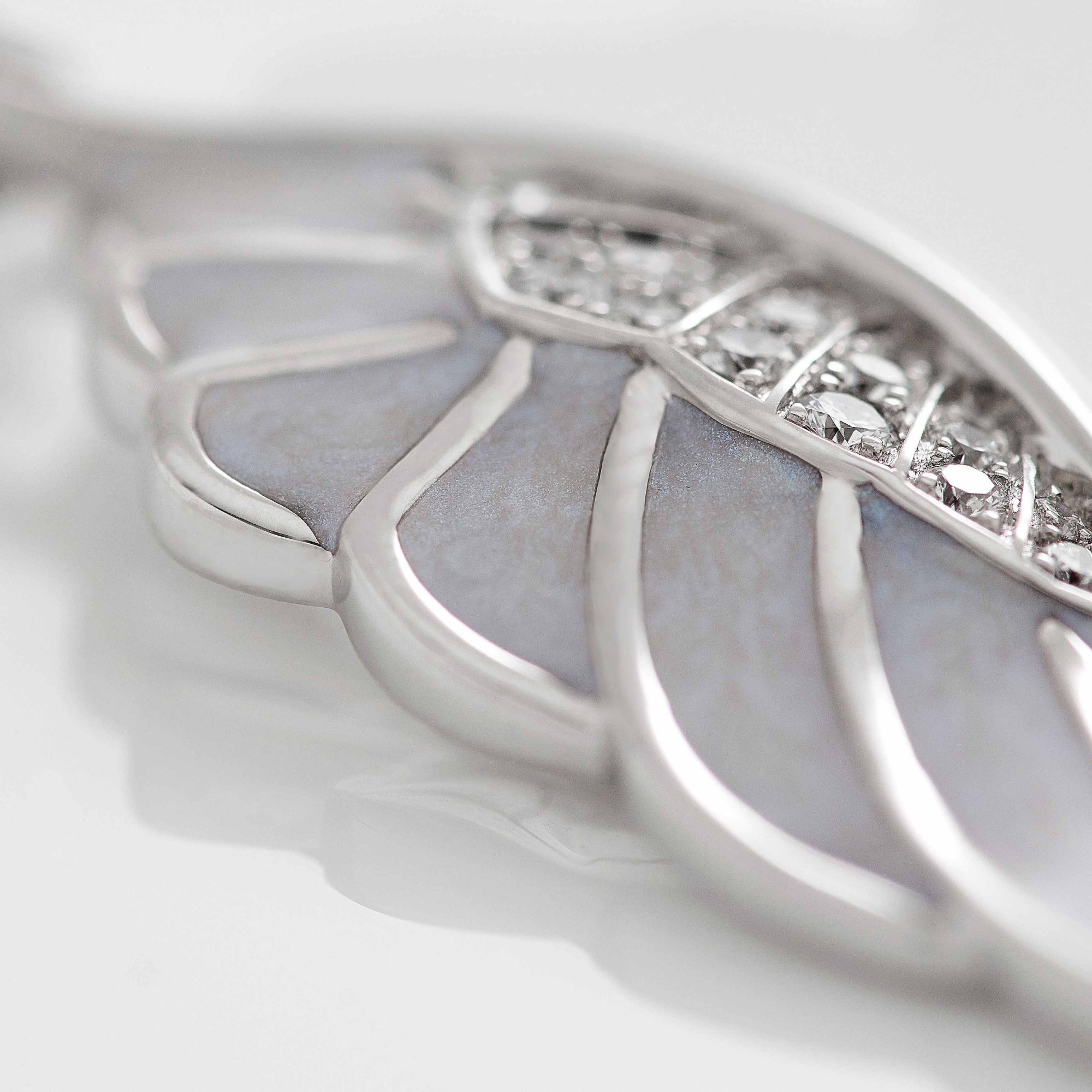 Wings Reflection jewellery collection Winter Enamel Pendant In 18ct White Gold with Diamonds 2014690 Detail View 2