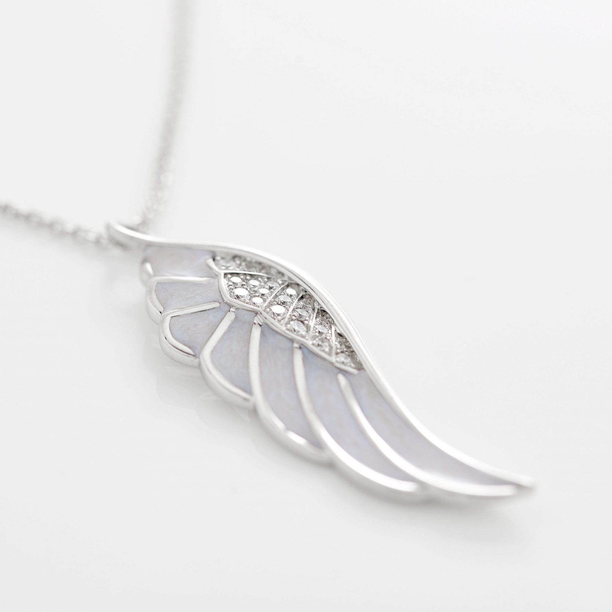 Wings Reflection jewellery collection Winter Enamel Pendant In 18ct White Gold with Diamonds 2014690 Detail View