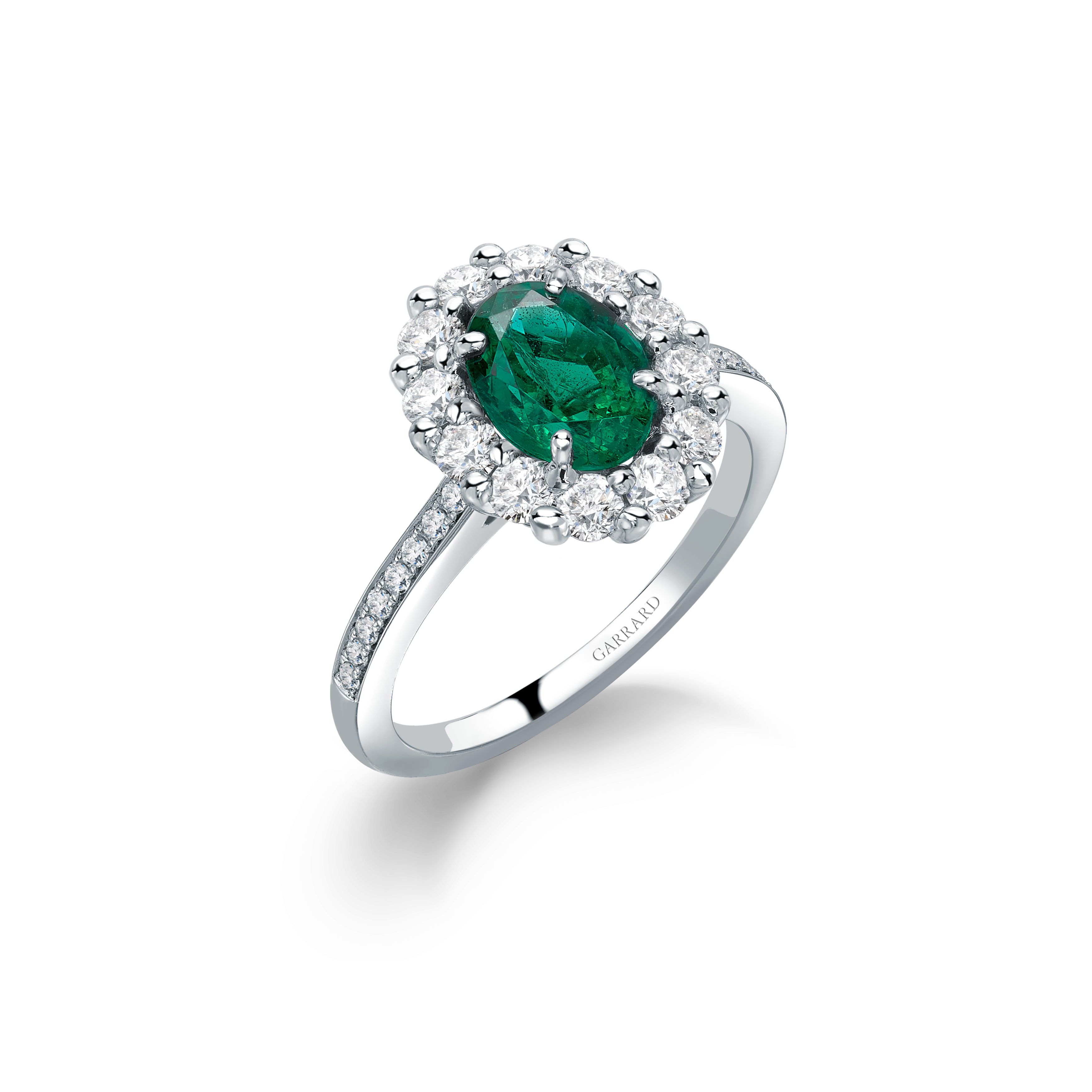Garrard 1735 jewellery Emerald Oval Ring in Platinum with diamonds JR17PT01Hero View Garrard 1735 jewellery Emerald Oval Ring in Platinum with diamonds JR17PT01Hero View
